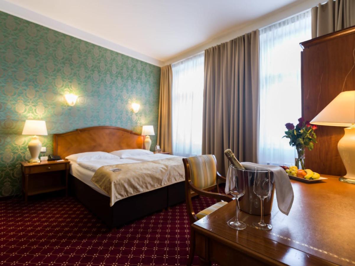 Hotel St George - Czech Leading Hotels Praha Bagian luar foto