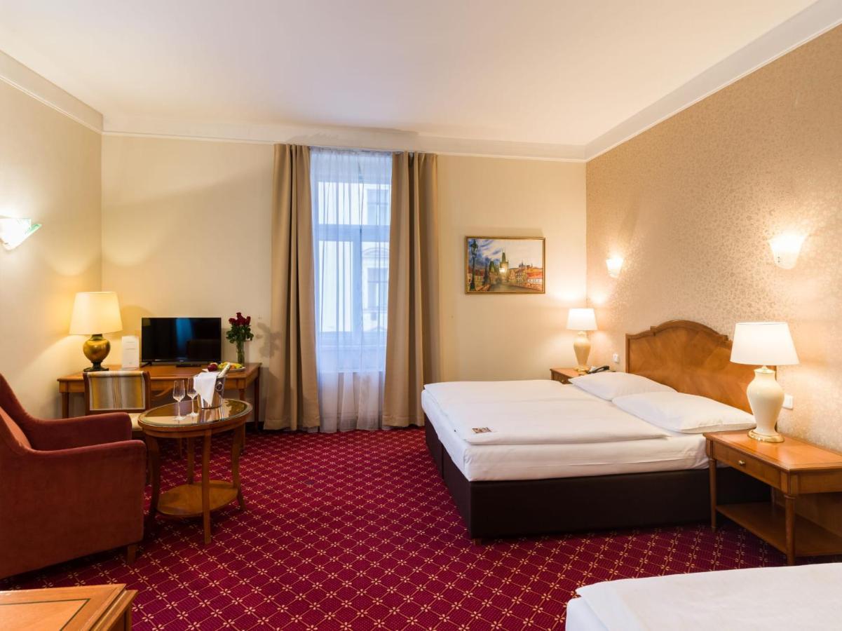 Hotel St George - Czech Leading Hotels Praha Bagian luar foto